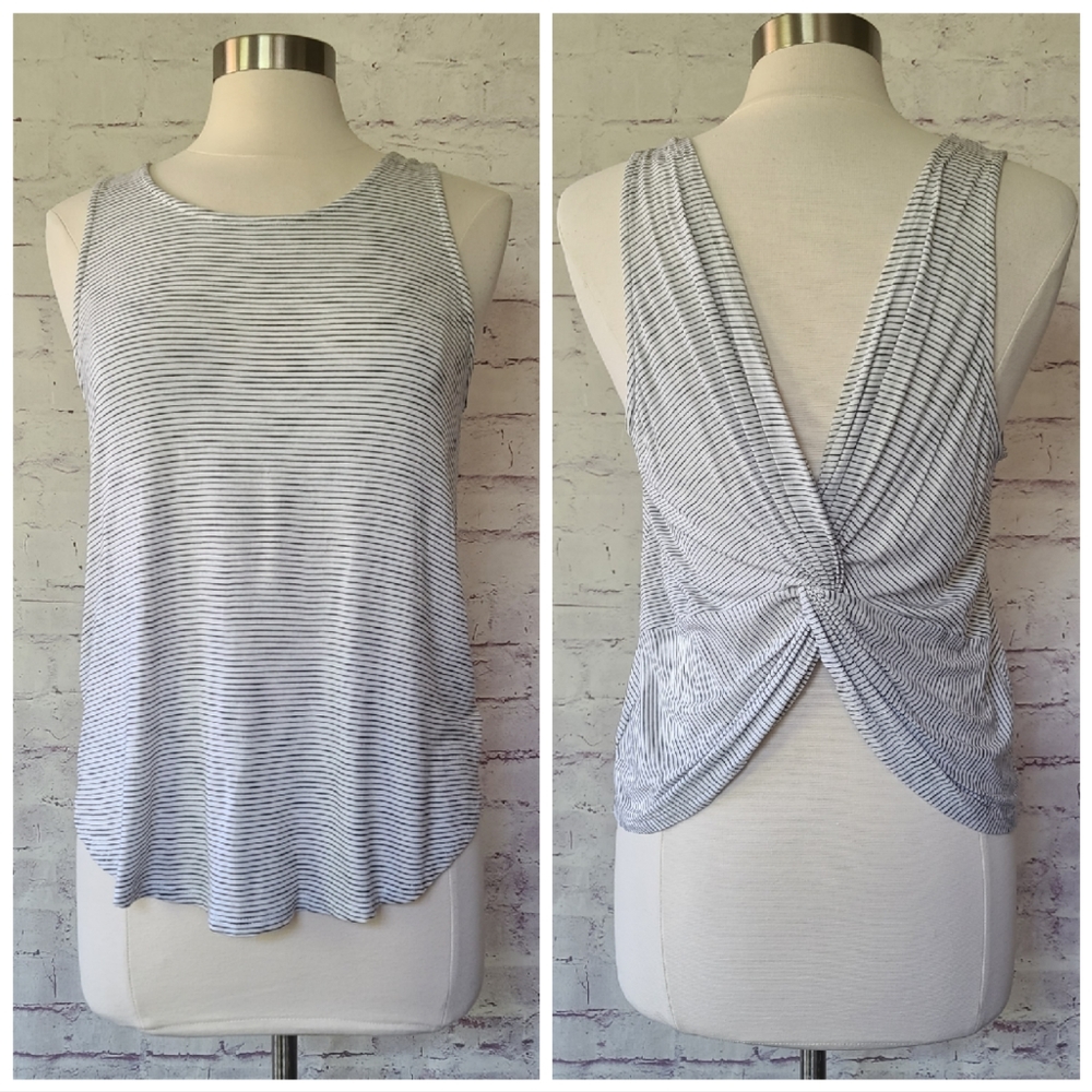 Carly Jean Los Angeles White Black Stripe Knit Knotted Back Tank Medium